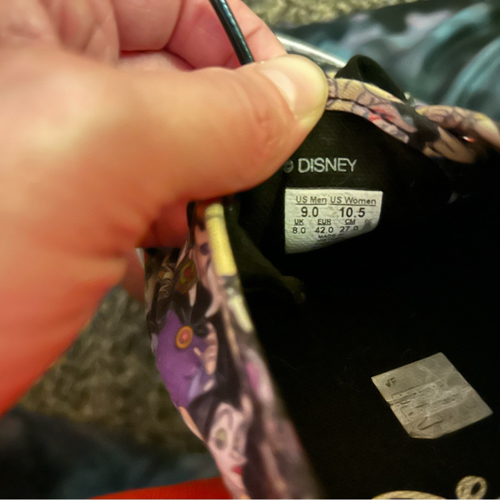 Men’s Disney collection vans